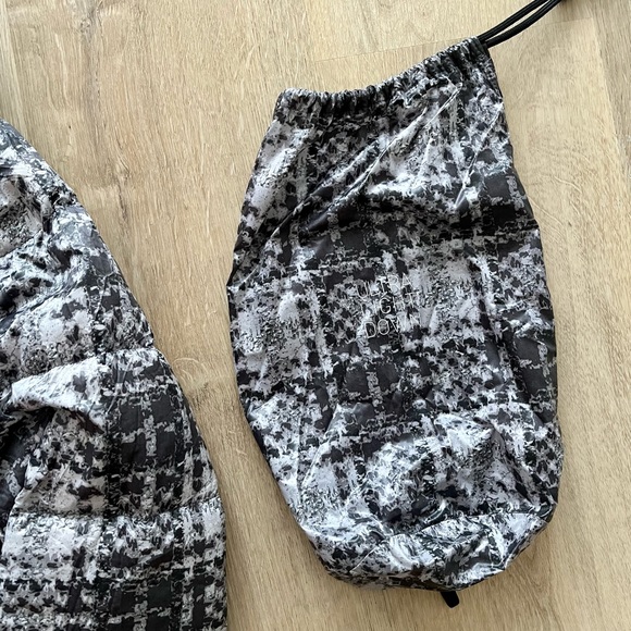 Uniqlo Ultra Light Down Plaid Puffer Coat/ jacket mid Length - Picture 8 of 8